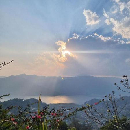Vila Into The Wild Pokhara Kāskī Exteriér fotografie