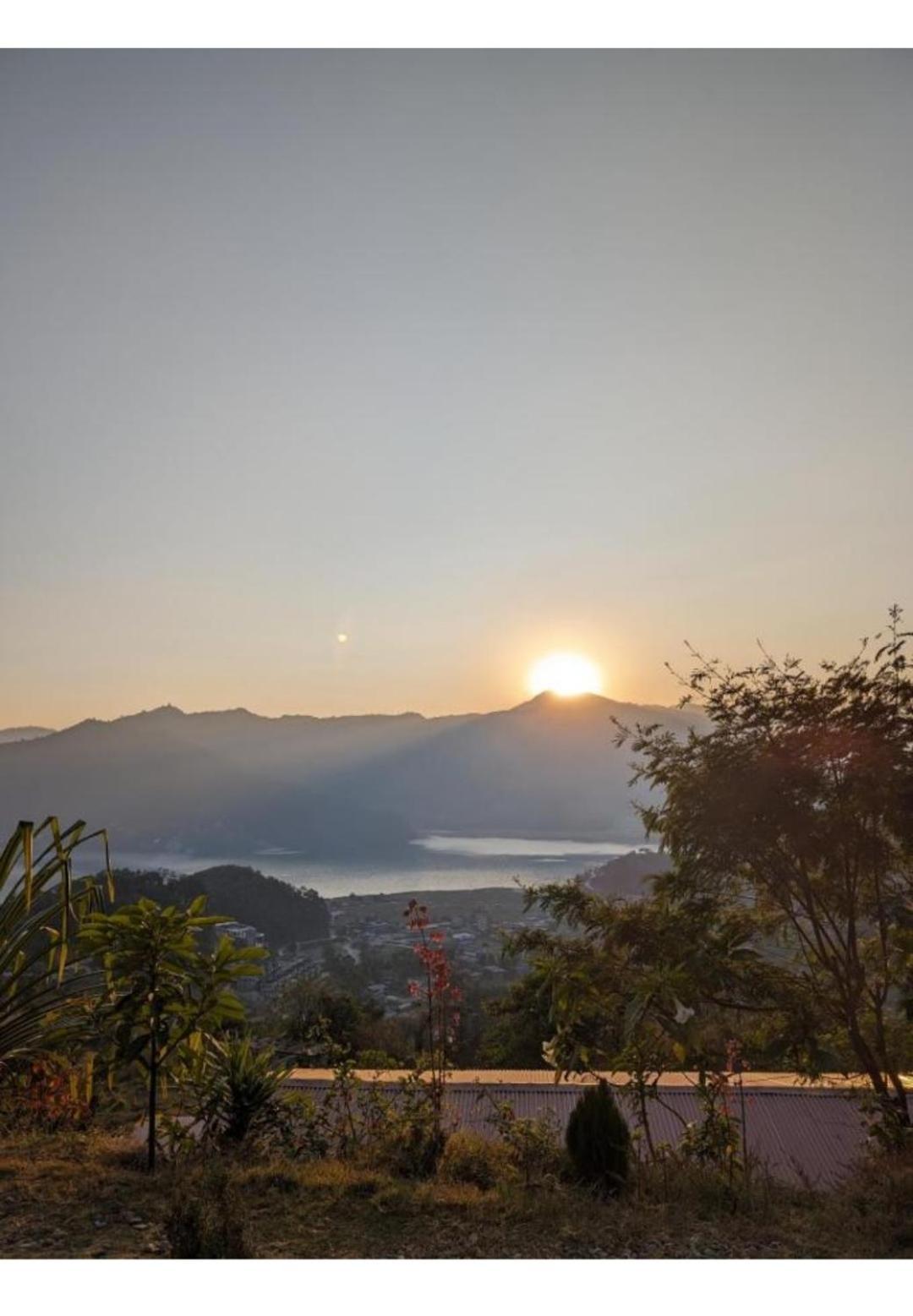 Vila Into The Wild Pokhara Kāskī Exteriér fotografie
